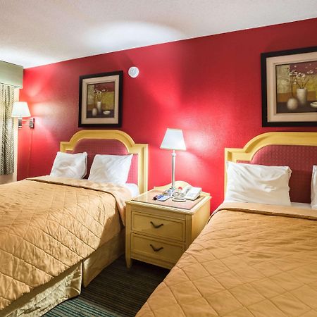 Hazlehurst Rodeway Inn מראה חיצוני תמונה