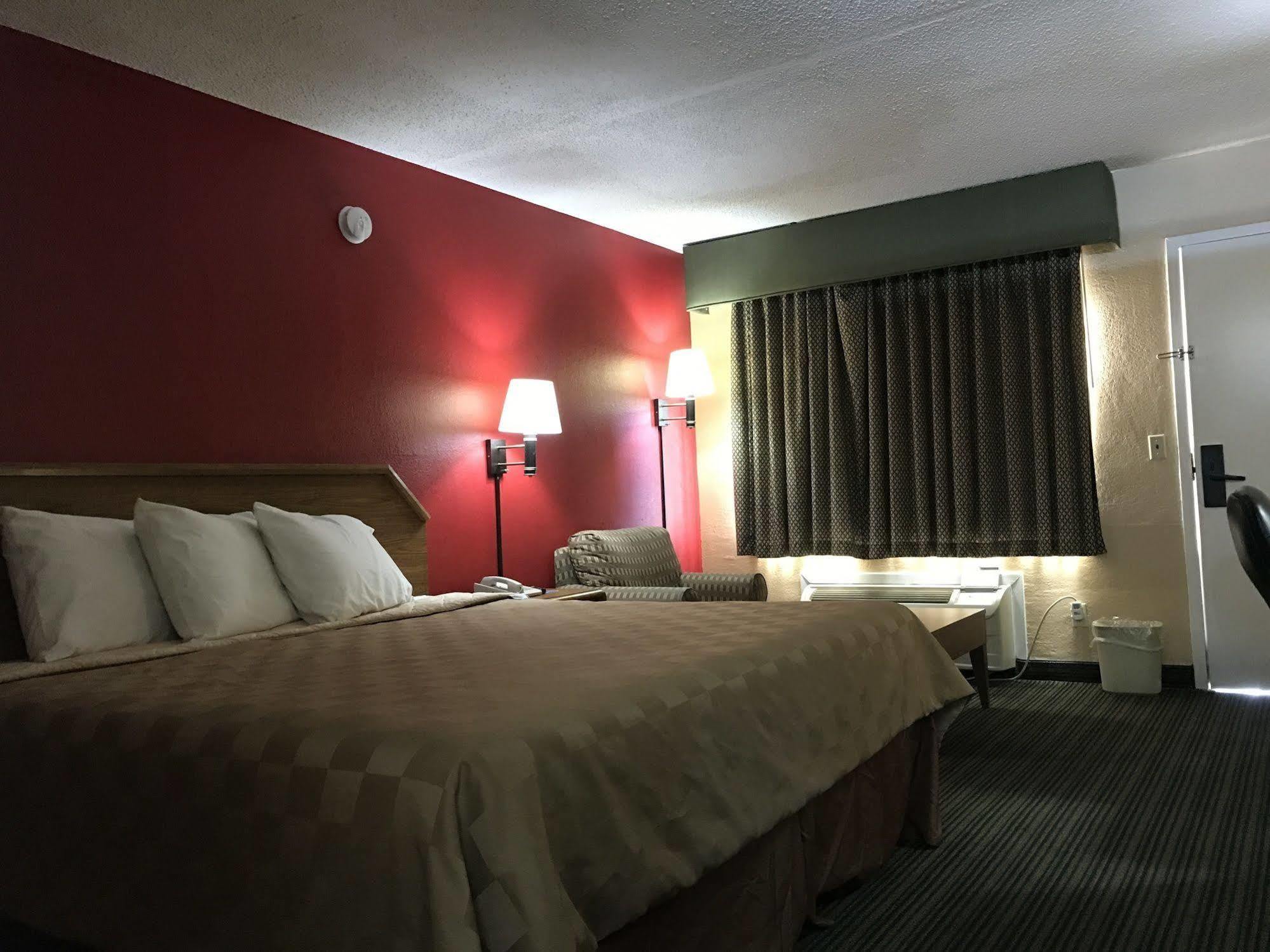 Hazlehurst Rodeway Inn מראה חיצוני תמונה