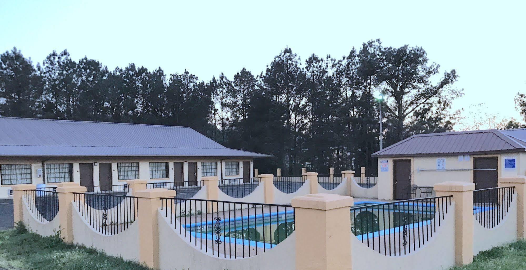 Hazlehurst Rodeway Inn מראה חיצוני תמונה